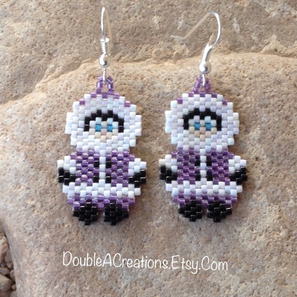 DoubleACreations Jewelry - Purple Eskimo Beaded Earrings, New, Handmade by Me